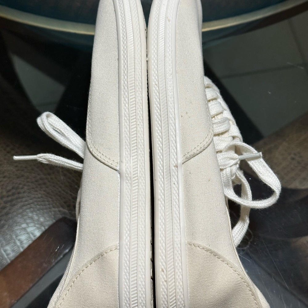 Universal Thread Women's Shoe Size 7 Off-White Canvas Lace Up Sneaker Never Worn - Picture 7 of 7